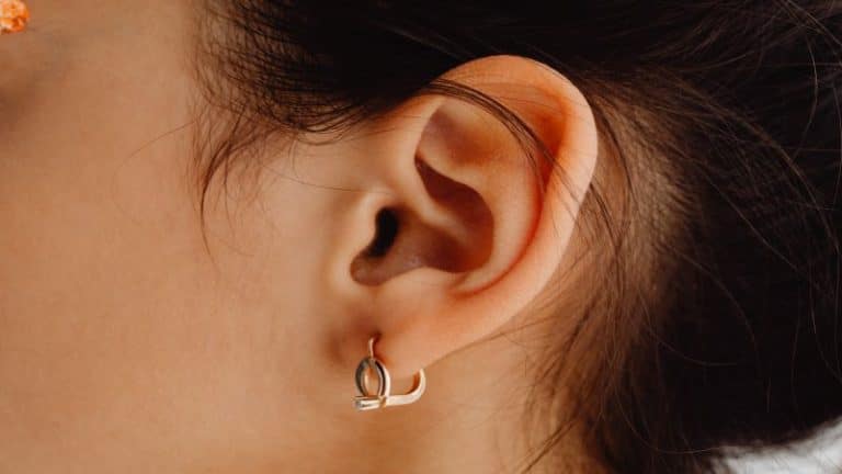 EAR 4